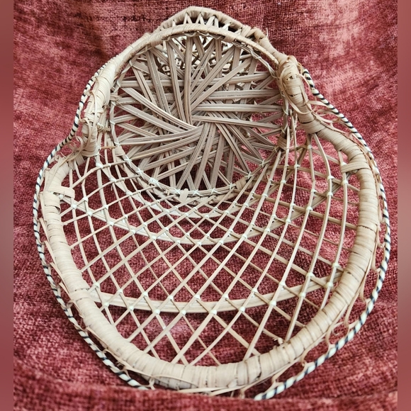 Mini Wicker Peacock Chair 16 inch - Picture 4 of 8